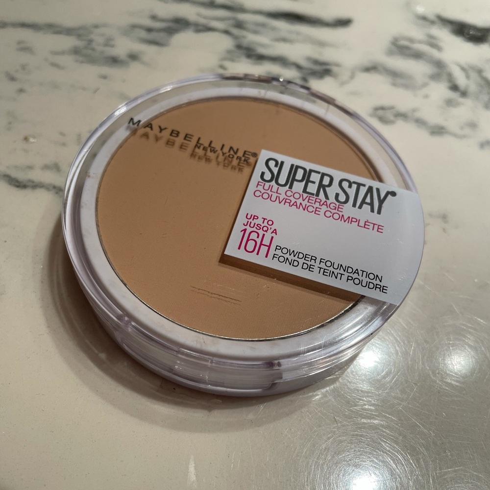 Maybelline Superstay full coverage powder